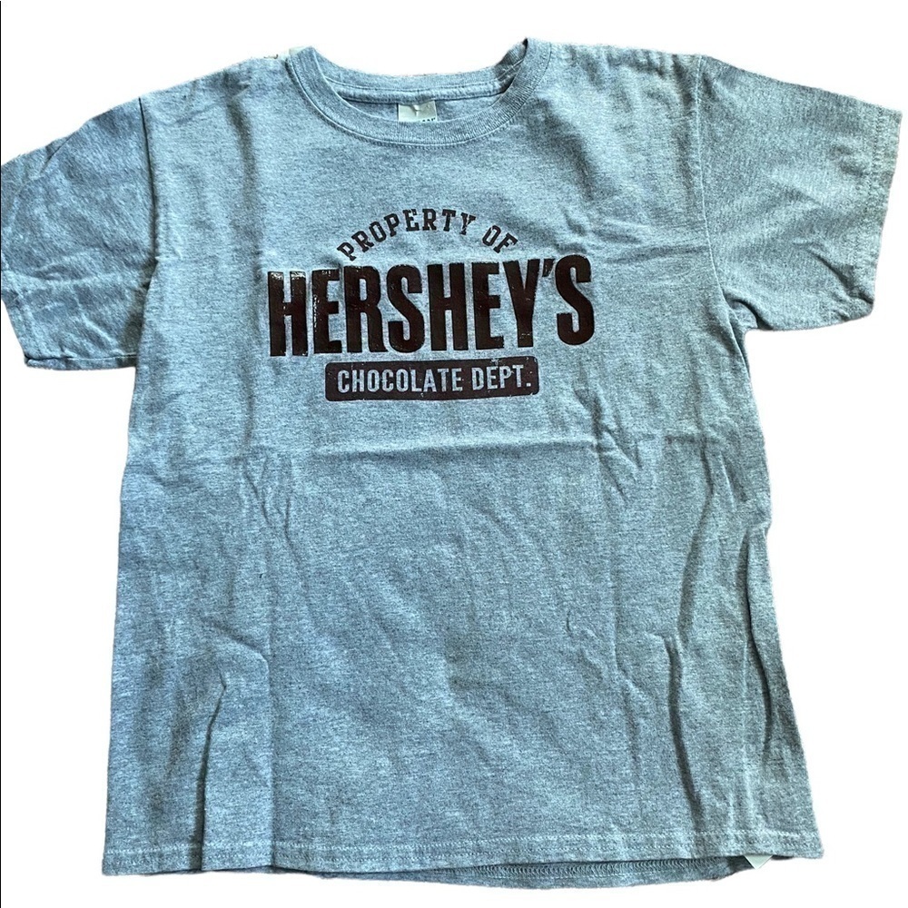 𝅺hershey chocolate Tshirt Youth Medium